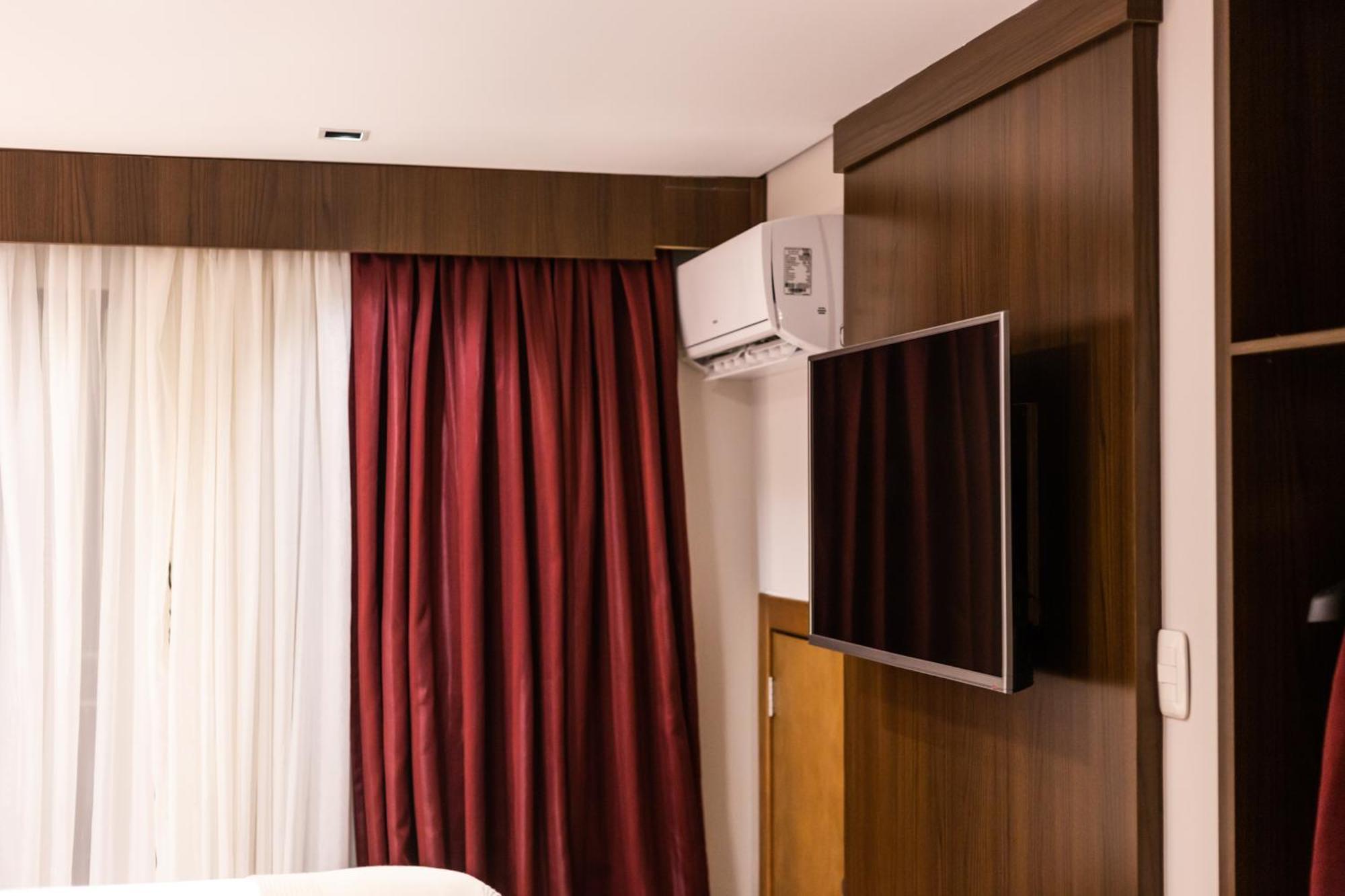 Hotel Fioreze Centro Γκραμάντο Δωμάτιο φωτογραφία